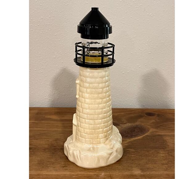 Vintage Old Spice Lighthouse Decanter After Shave 6 fl oz with Box Collectible - Picture 3 of 8